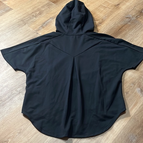 New The North Face Womans Train and Logo Hooded Pullover Top Small - Picture 7 of 8